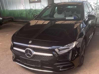Gebraucht Mercedes A250 AMG line 160 PS (117 kW) 2022 Schwarz Limousine