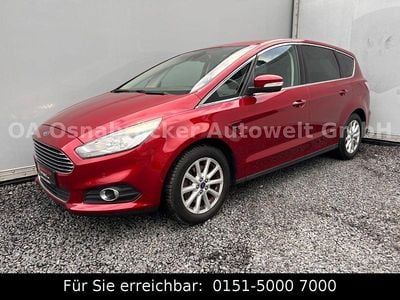 Usata Ford S-MAX Titanium 179 CV (131 kW) 2016 Rosso Monovolume