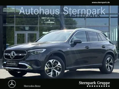 Używany Mercedes GLC300e Avantgarde 204 KM (150 kW) 2025 Szary SUV