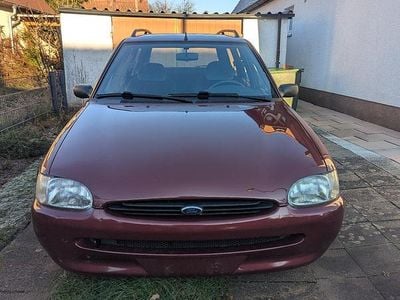 Usata Ford Escort 75 CV (55 kW) 1996 Rosso Station wagon