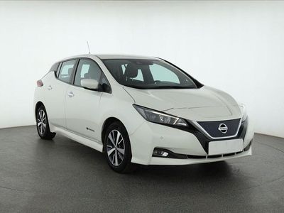 Weiß Gebraucht 2018 Nissan Leaf Kleinwagen | 11.100 € (Fairer Preis)