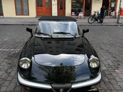 Gebraucht Alfa Romeo Spider 117 PS (86 kW) 1988 Schwarz Cabrio