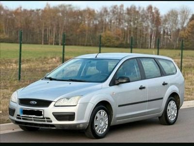 Gebraucht Ford Focus 109 PS (80 kW) 2005 Silber Kombi