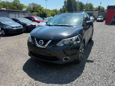 Gebraucht Nissan Qashqai Acenta 131 PS (96 kW) 2015 Schwarz SUV