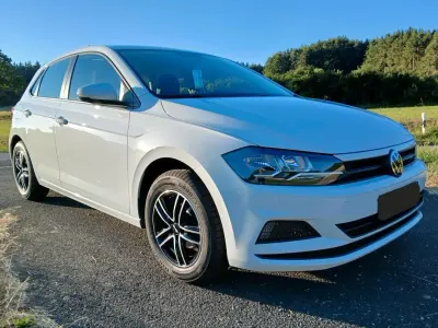 Gebraucht VW Polo Trendline 80 PS (58 kW) 2021 Weiß Kleinwagen