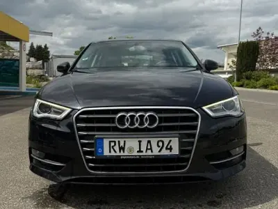 Gebraucht Audi A3 Sport 105 PS (77 kW) 2014 Schwarz Limousine
