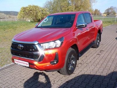 Nuova Toyota HiLux Comfort 150 CV (110 kW) 2026 Arancione Pick-up