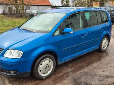 Używany VW Touran Highline 136 KM (100 kW) 2003 Niebieski Minivan