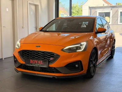 Gebraucht Ford Focus ST 190 PS (139 kW) 2019 Orange Limousine