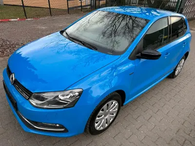 Gebraucht VW Polo 75 PS (55 kW) 2014 Blau Kleinwagen
