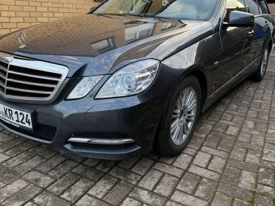 Usata Mercedes E250 204 CV (150 kW) 2011 Grigio Station wagon