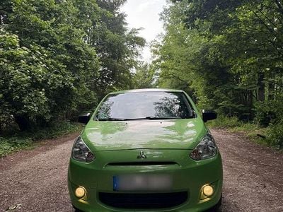 Grün Gebraucht 2014 Mitsubishi Space Star Kleinwagen | 1.850 € (Superpreis)