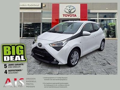 Pianosaweiß Gebraucht 2019 Toyota Aygo X-play Kleinwagen | 10.490 € (Fairer Preis)