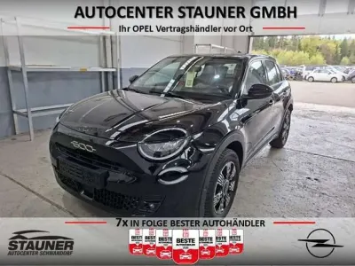 Gebraucht Fiat 600 101 PS (74 kW) 2025 Schwarz SUV