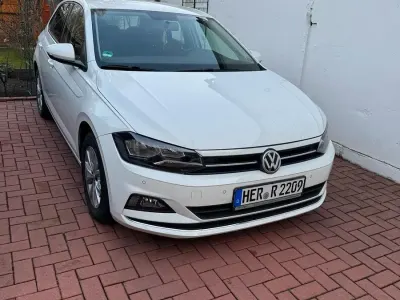 Gebraucht VW Polo 95 PS (69 kW) 2018 Weiß Kleinwagen