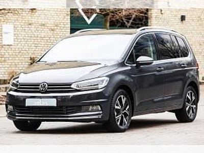 Gebraucht VW Touran Highline 150 PS (110 kW) 2024 Grau (uranograu) Van / Kleinbus