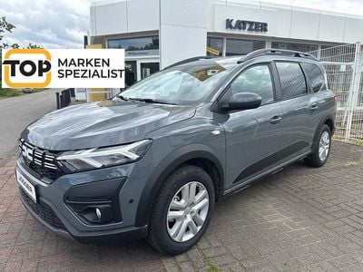 Gebraucht Dacia Jogger Expression 110 PS (80 kW) 2024 Grau Van / Kleinbus