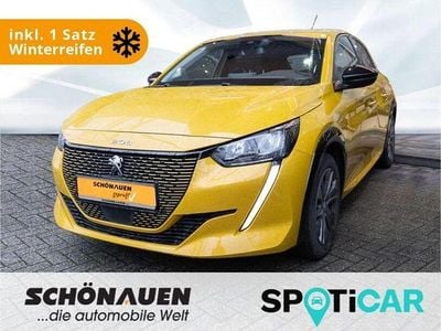 Gebraucht Peugeot e-208 Allure 100 kW (136 PS) 2023 Gelb Kleinwagen