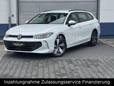 Weiß Gebraucht 2024 VW Passat Kombi | 27.800 € (Guter Preis)