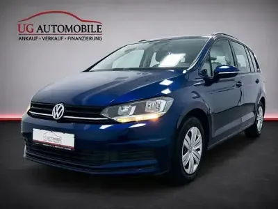 Gebraucht VW Touran Trendline 110 PS (80 kW) 2015 Blau Van / Kleinbus