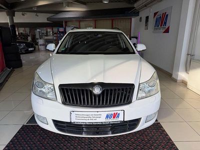 Weiß Gebraucht 2009 Skoda Octavia Kombi | 6.490 € (Etwas zu teuer)