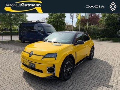 Usata Renault R5 Iconic 89 kW (122 CV) 2025 Giallo Utilitaria