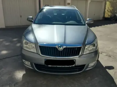 Gebraucht Skoda Octavia Best of 105 PS (77 kW) 2013 Grau Kombi