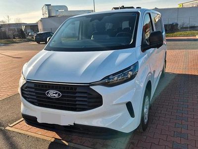 Gebraucht Ford Transit Custom 150 PS (110 kW) 2025 Weiß Kombi