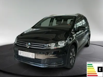 Gebraucht VW Touran Comfortline 150 PS (110 kW) 2025 Schwarz Van / Kleinbus