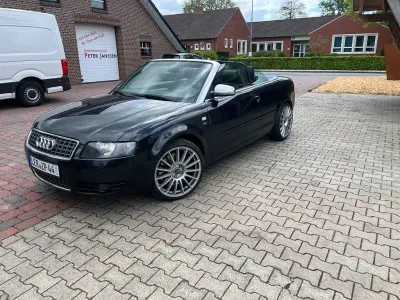 Używany Audi S4 Cabriolet Sport 344 KM (253 kW) 2005 Czarny Kabriolet