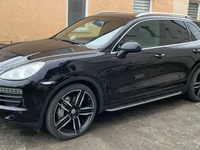 Gebraucht Porsche Cayenne S 400 PS (294 kW) 2011 Schwarz SUV