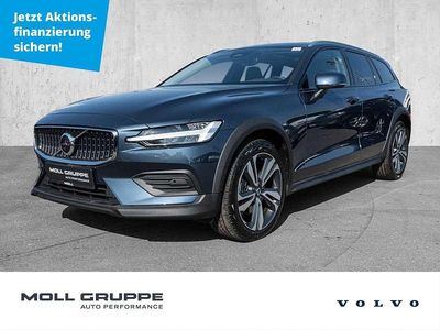 Usata Volvo V60 CC Plus 197 CV (144 kW) 2023 Blu Station wagon