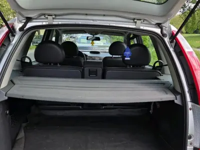 Gebraucht Opel Meriva 100 PS (73 kW) 2004 Silber Van / Kleinbus