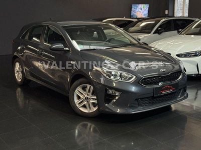 Gebraucht Kia Ceed Vision 160 PS (117 kW) 2021 Grau Kleinwagen