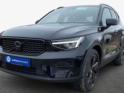 Neu Volvo XC40 Plus 163 PS (119 kW) 2026 Weiß SUV