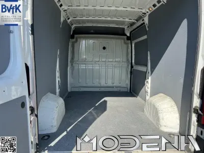 Gebraucht Peugeot Boxer 140 PS (102 kW) 2021 Weiß (weiss) Van