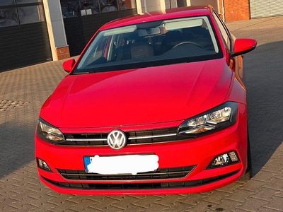 Gebraucht VW Polo Comfortline 75 PS (55 kW) 2018 Rot Kleinwagen
