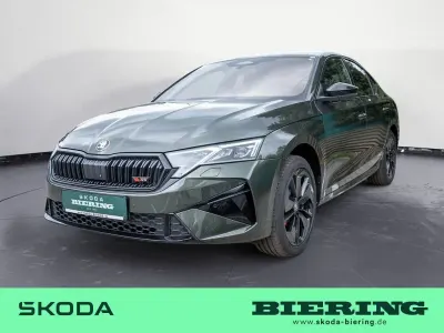 Neu Skoda Octavia RS 265 PS (194 kW) 2026 Grün Limousine