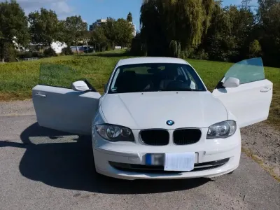 Gebraucht BMW 116 122 PS (89 kW) 2012 Weiß Kleinwagen