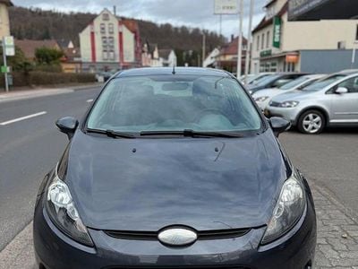 Gebraucht Ford Fiesta 68 PS (50 kW) 2013 Grau Kleinwagen