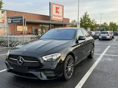 Gebraucht Mercedes E350 AMG 286 PS (210 kW) 2018 Schwarz Limousine
