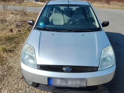 Brugt Ford Fiesta Ghia 80 HK (58 kW) 2003 Grå Hatchback
