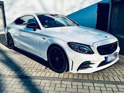 Gebraucht Mercedes C43 AMG AMG 390 PS (286 kW) 2018 Weiß Coupé