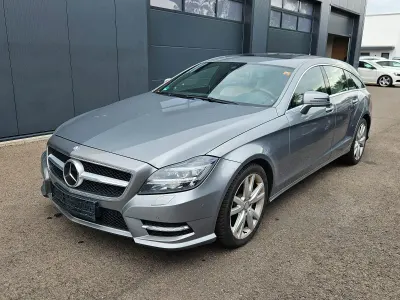 Gebraucht Mercedes CLS350 AMG line 265 PS (194 kW) 2012 Silber Coupé