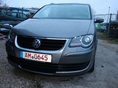 Gebraucht VW Touran Freestyle 140 PS (102 kW) 2010 Grau Van / Kleinbus