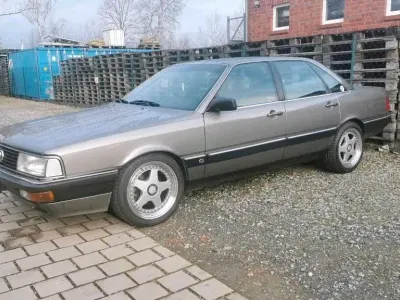 Second-hand Audi Quattro Exclusive 210 CP (154 kW) 1987 Gri Coupe