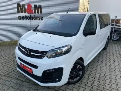 Używany Opel Zafira Life Elegance 177 KM (130 kW) 2022 Biały Minivan