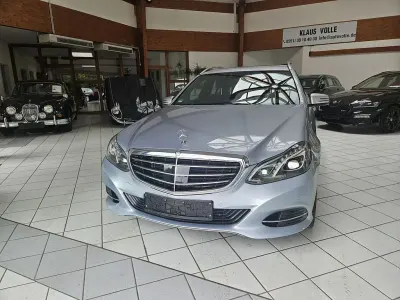 Gebraucht Mercedes E300 Elegance 252 PS (185 kW) 2013 Silber