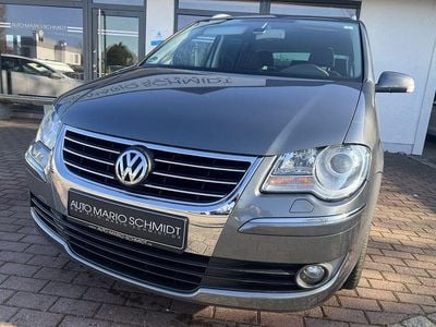 Grau Gebraucht 2007 VW Touran Highline Van / Kleinbus | 3.950 € (Guter Preis)
