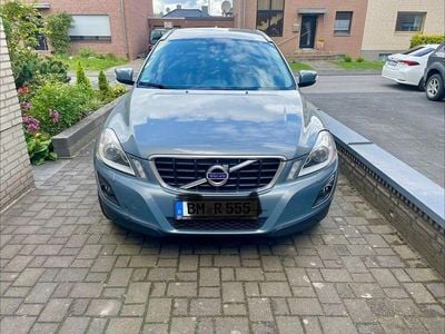 Second-hand Volvo XC60 Summum 205 CP (150 kW) 2010 Albastru SUV